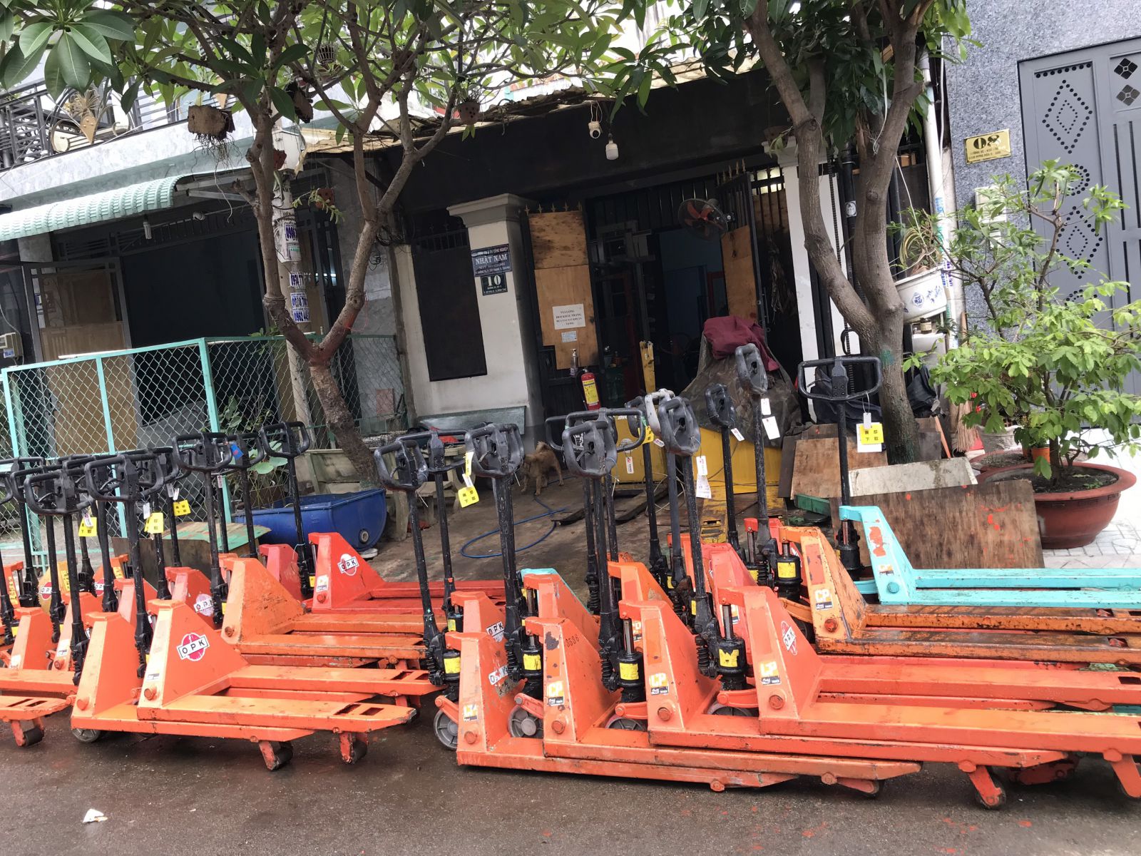 Lô xe nâng tay OPK bãi Nhật