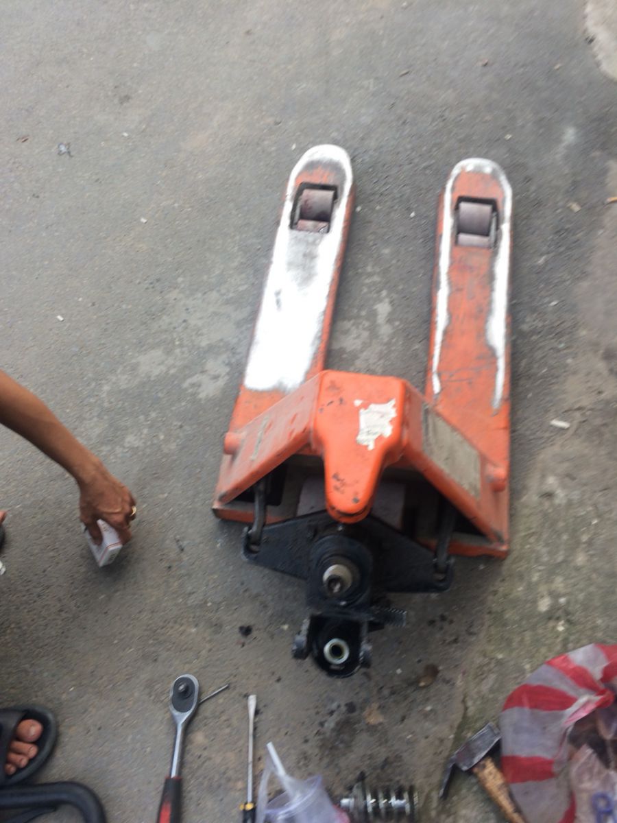 Phục hồi bơm thủy lực xe nâng tay