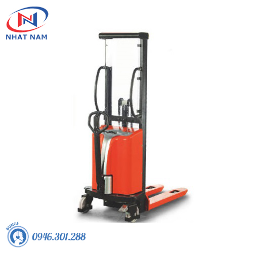 Xe nâng bán tự động model SPM1016