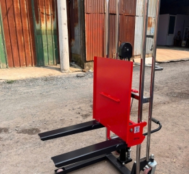 Xe nâng tay cao 1m5 tải 400kg đổ lại hàng mới 100%
