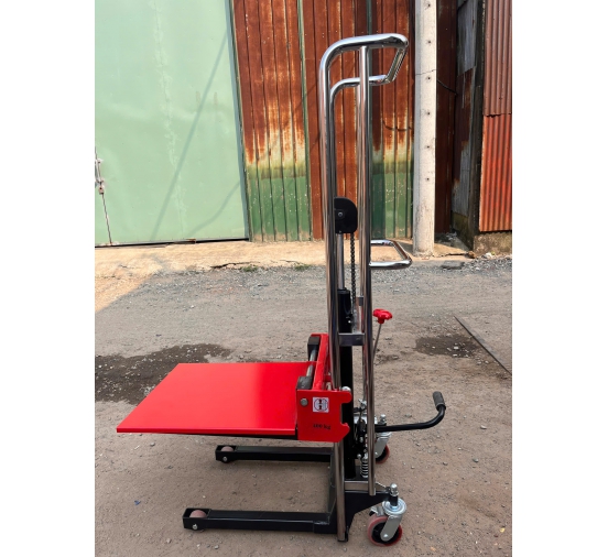 Xe nâng tay cao 1m5 tải 400kg đổ lại hàng mới 100%